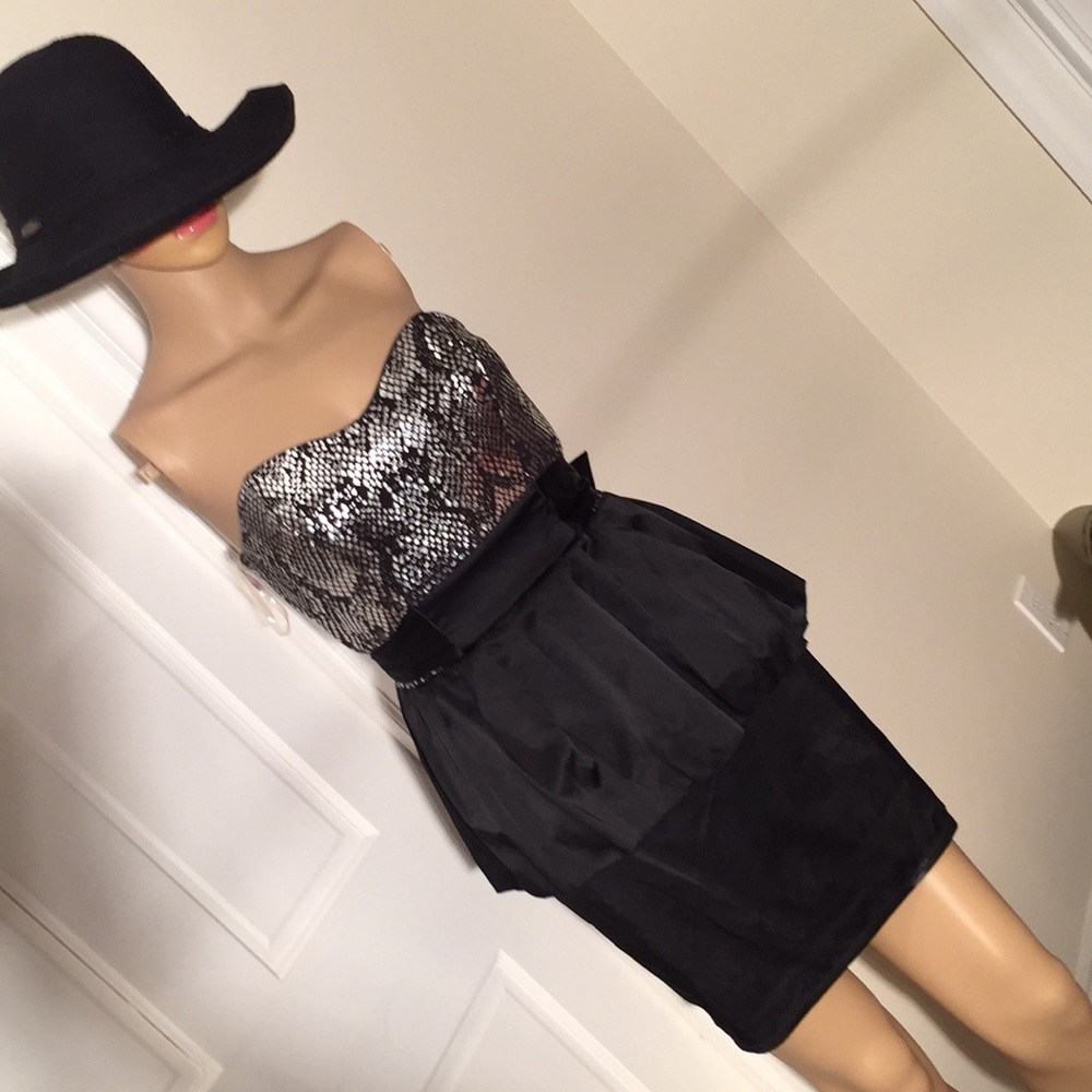 Little black dress with “scales”!!!
